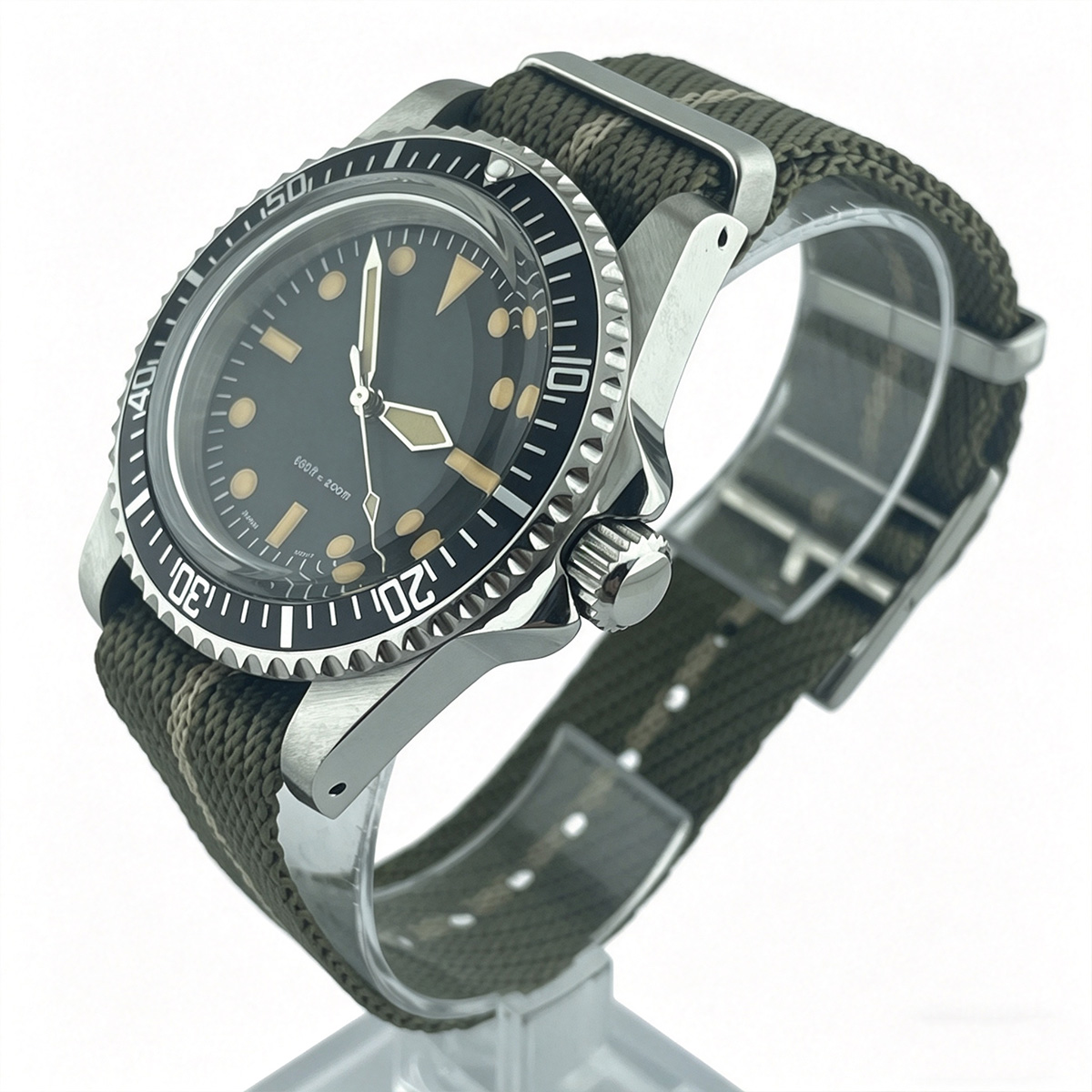 39.5mm Diver Retro Watch No Ca - Tropic Strap Vintage recension och pris